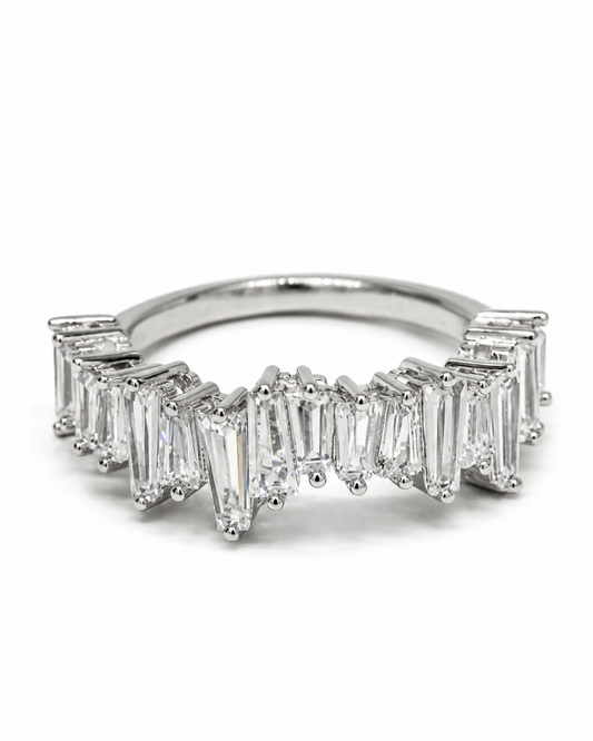 Classy Luna Ring Band