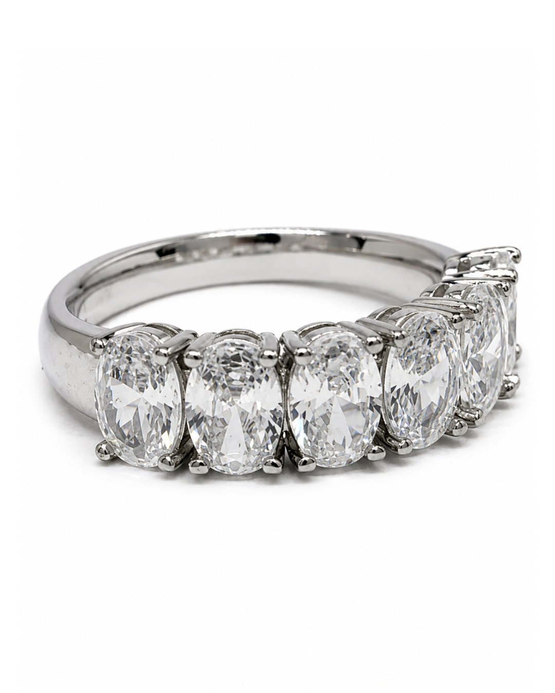 Oval Dia Half Band