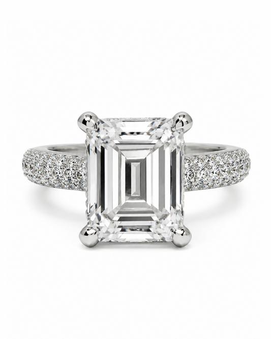 Lavish Emerald Silver Ring