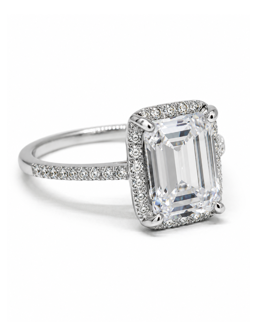 Lavish Emerald Halo Ring