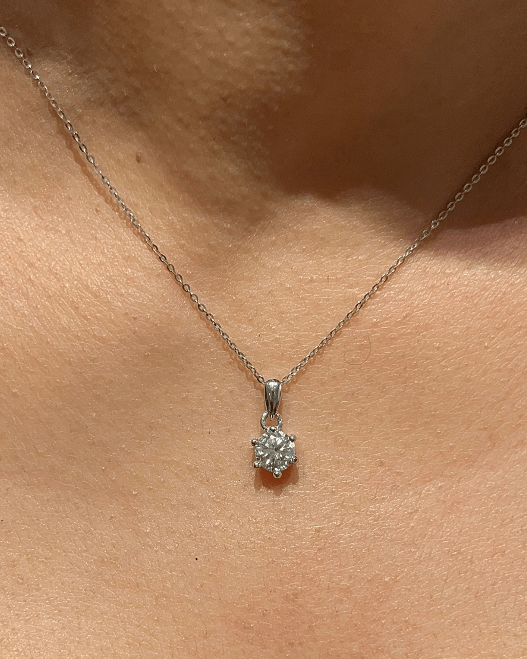 Round Single Solitaire Necklace