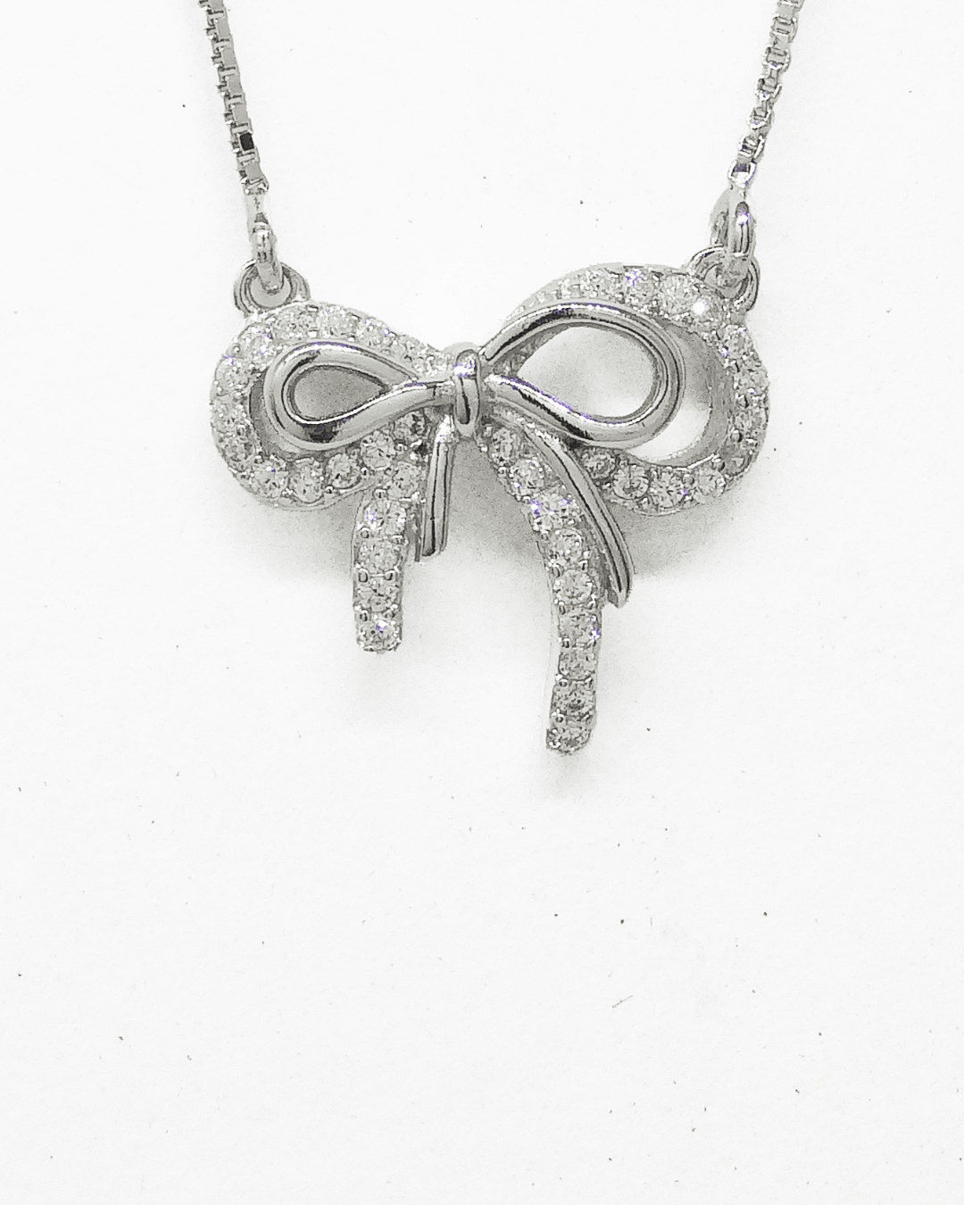 Dainty Bow Necklace