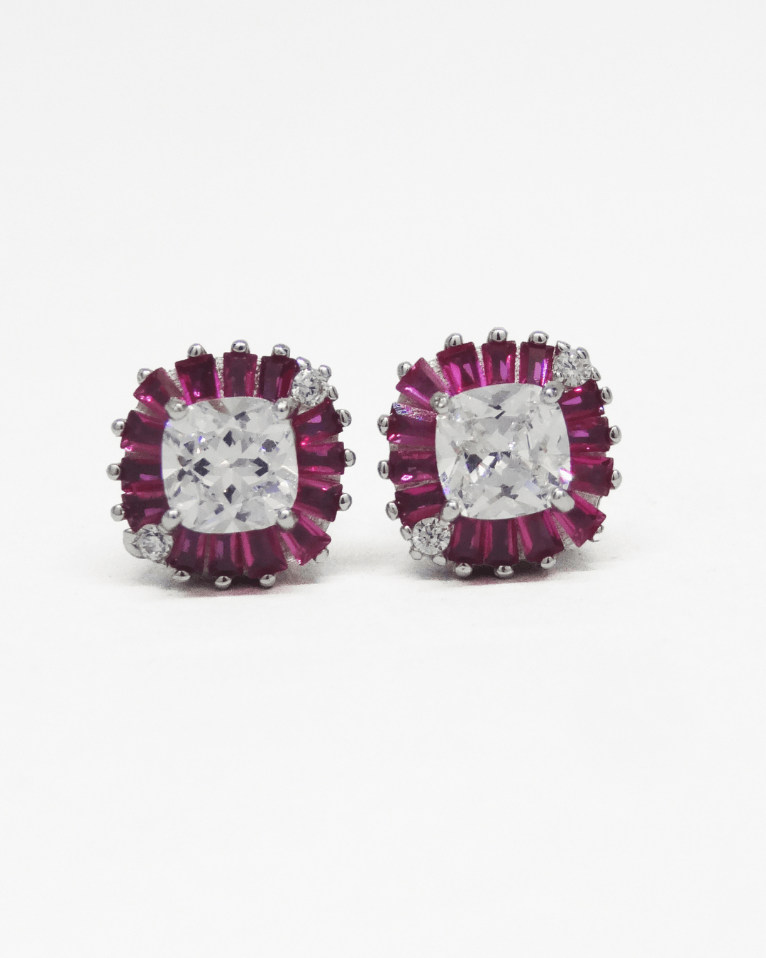 Petitie Ruby pink Silver Studs