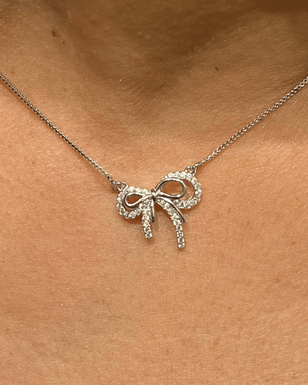 Dainty Bow Necklace
