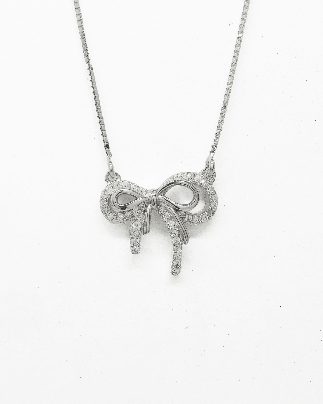 Dainty Bow Necklace