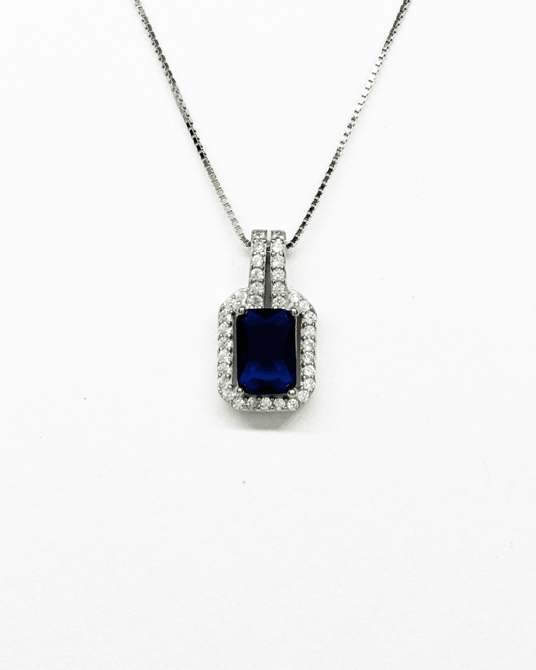 Spark Blue Silver Necklace