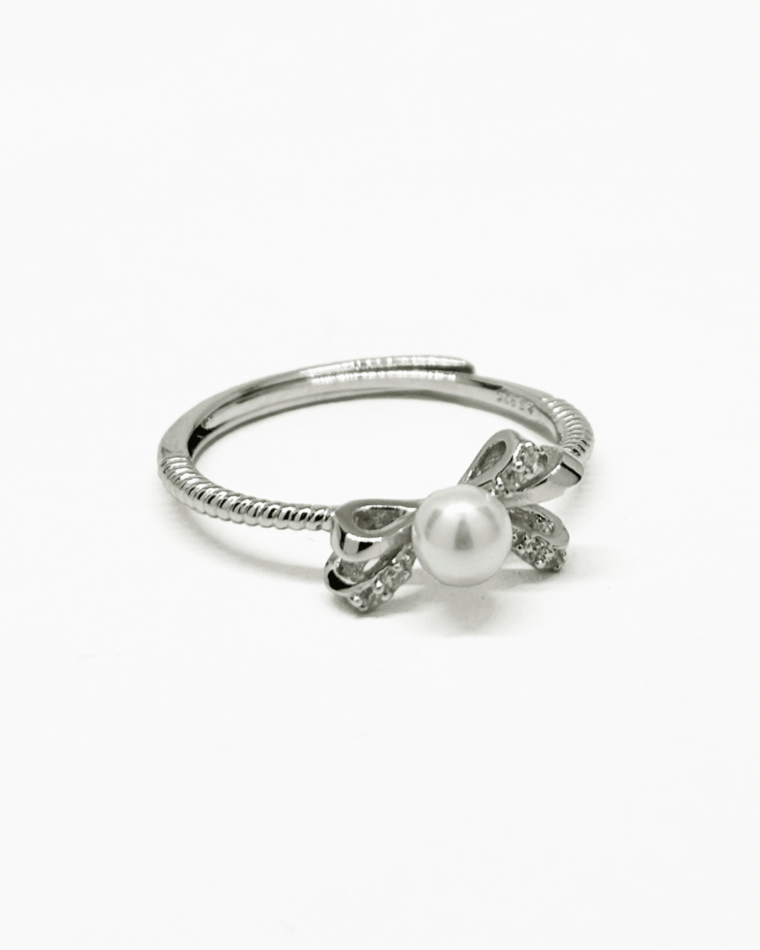 Ribboned Pearl Silver Ring