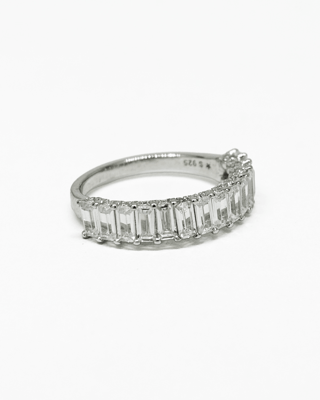 Emerald cluster Band