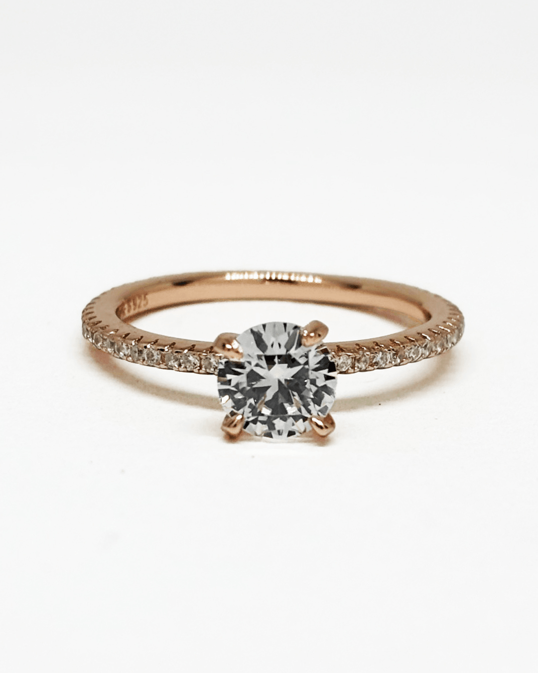 Dainty Round Ring