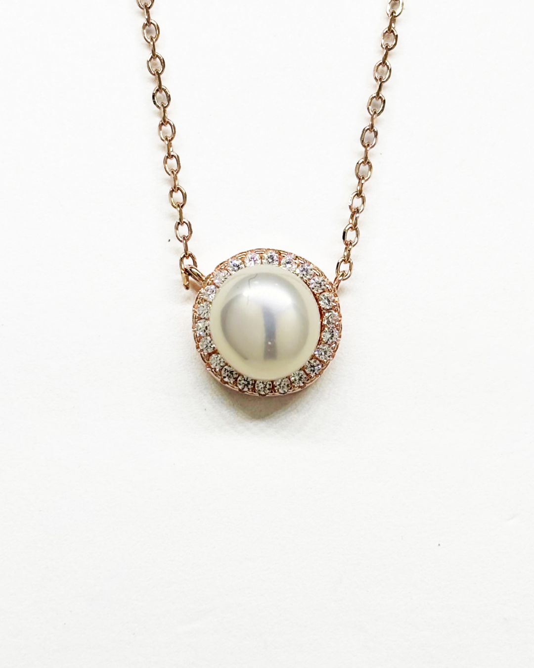 Halo Pearl Rose Gold Necklace
