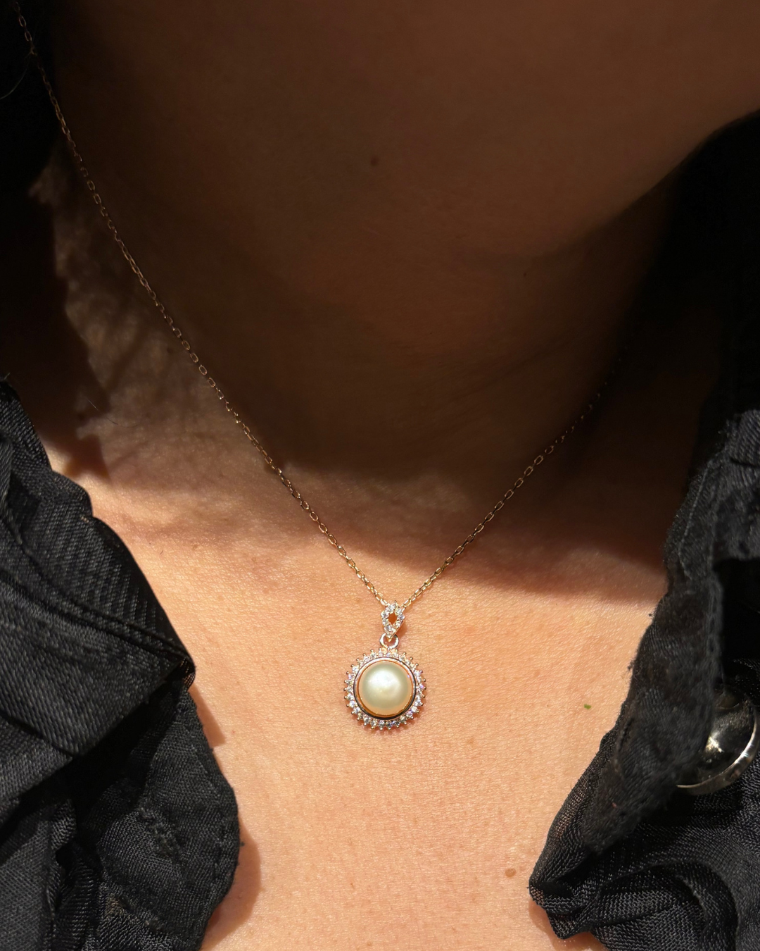 Halo Pearl Rose Gold Necklace