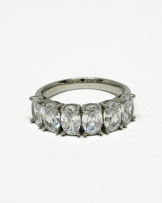 Oval Dia Half Band