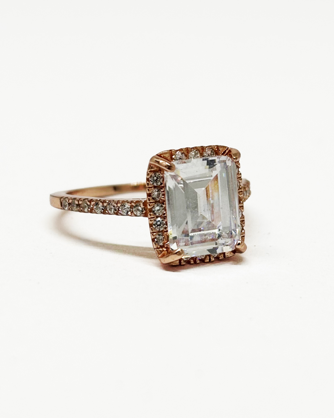 Lavish Emerald Halo Rose Gold Ring