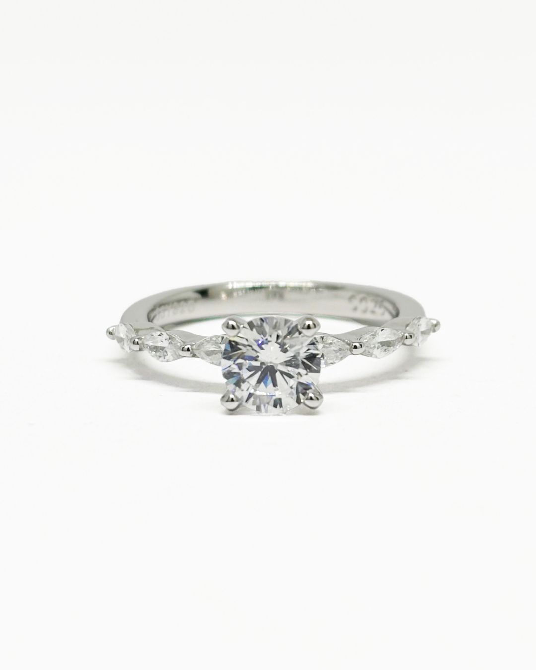 Round Marquee Ring