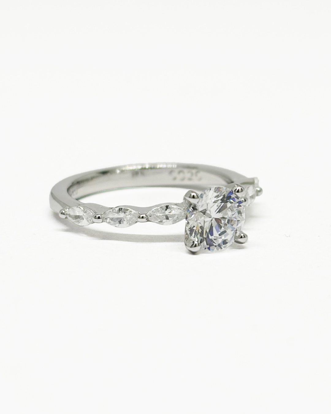 Round Marquee Ring