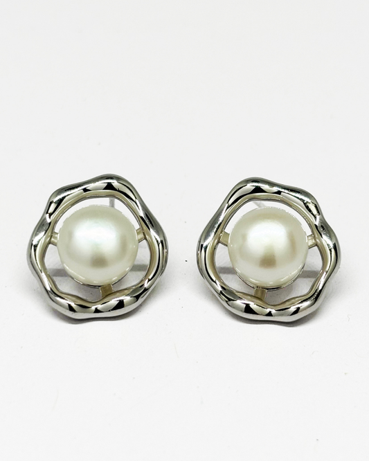 Pearl Artistry Stud Earrings